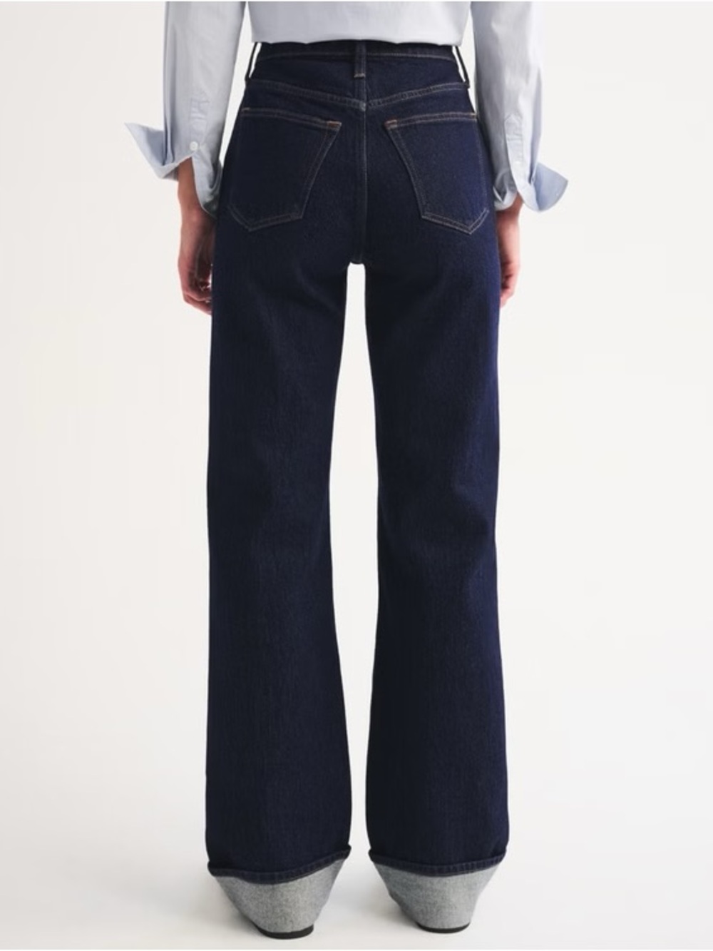 Abercrombie High Rise 90s Relaxed Cuffed Hem Jean - Picture 5 of 10